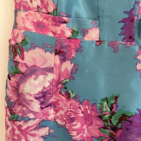 GARNET HILL 100% SILK FLORAL DRESS - Picture 7 of 7